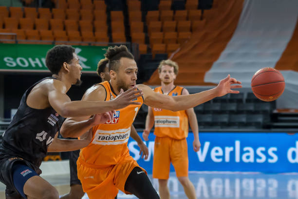 薪资压力明 薪资压力明